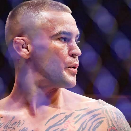 kimurasport's tweet photo. Dustin Poirier: “Hayat güzel… sadece emeklilik tuhaf. Her gün dövüşü… Kafamda sürekli bir çekişme var.

Bazı günler uyandığımda keşke dört gözle bekleyeceğim bir dövüşüm olsa diye düşünüyorum. Her gün dövüşme isteğimle, kendimle mücadele ediyorum.

O boşluğu neyin dolduracağını anlamaya çalışıyorum."