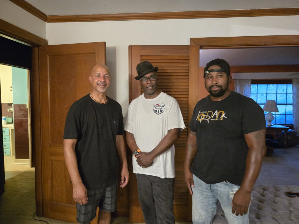 SlyCain🎶 tweet media