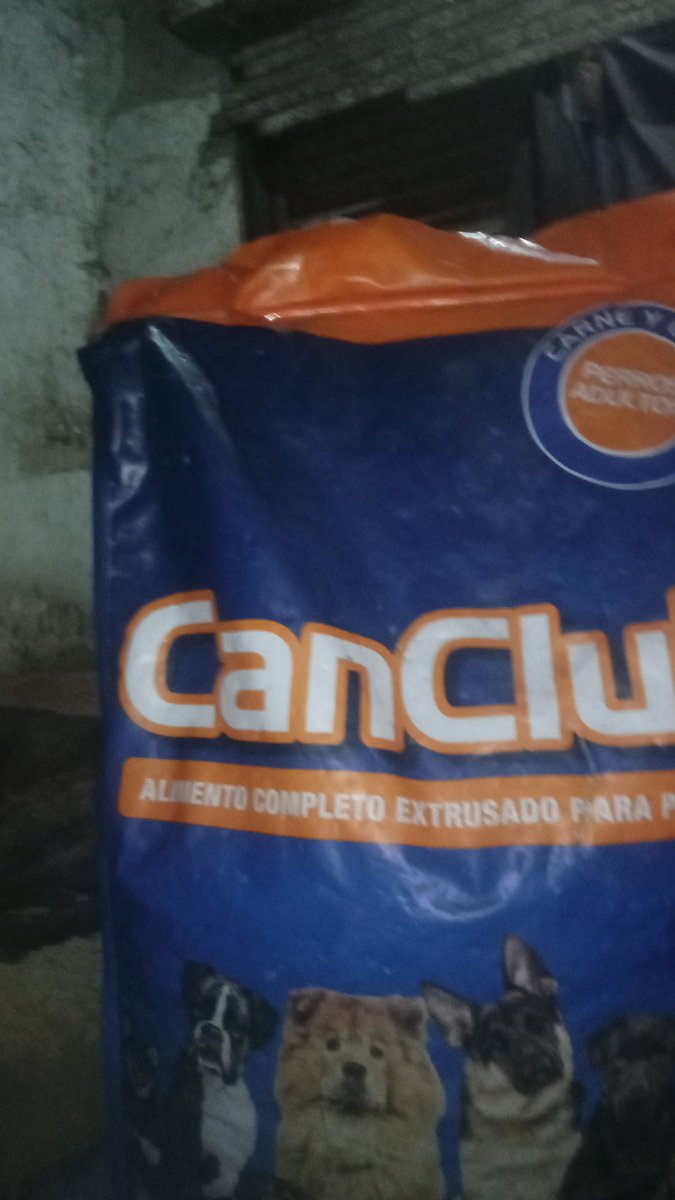 PandillaValeria's tweet photo. Buenas tardes hoy abrimos la última bolsa acá subo el comprobante para el alimento de la pandilla nos dejan una patita muchas gracias por su atención Mati Valeria y su pandilla https://t.co/Ef1Knx7oan