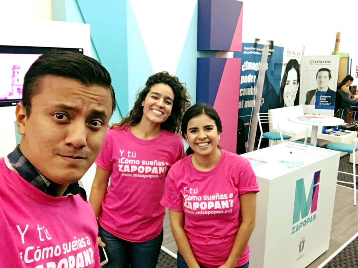 isauraamadorn's tweet photo. ¡10 años se dicen fácil! ✨

Han sido 10 años de caminar, aprender y hacer equipo con Zapopan. Si a la Isaura de 2016 le hubieran dicho que algún día se convertiría en la Presidenta Municipal Interina más joven de la Ciudad de las Niñas y los Niños, probablemente no lo habría creído.