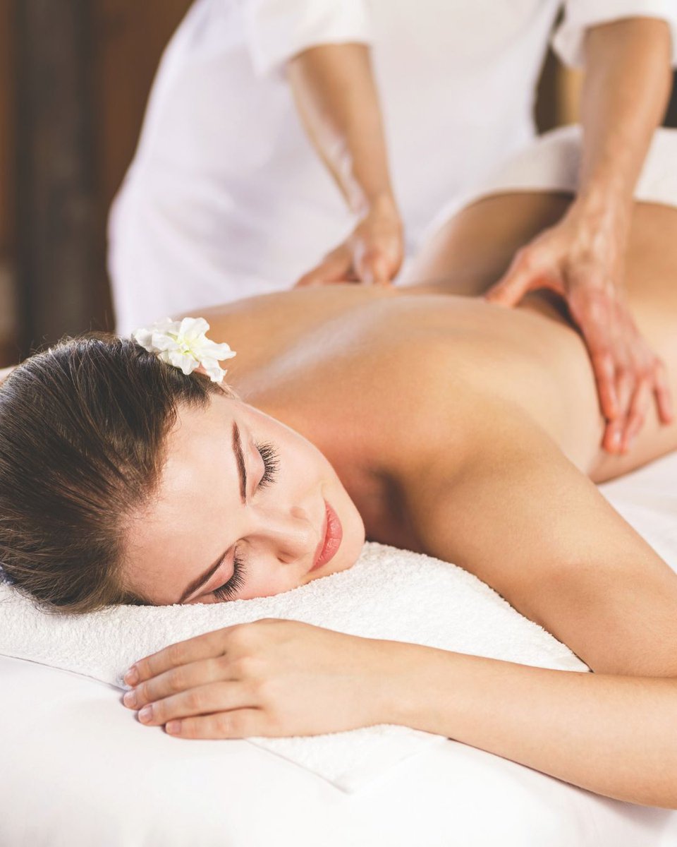 TIvegas's tweet photo. Take a break from the Vegas pace. 💆 Relax at Oleksandra Spa &amp; Salon
#spaday #vegasspa #hotelspa #relaxed #treasureislandlasvegas https://t.co/OtB5FNbeZc