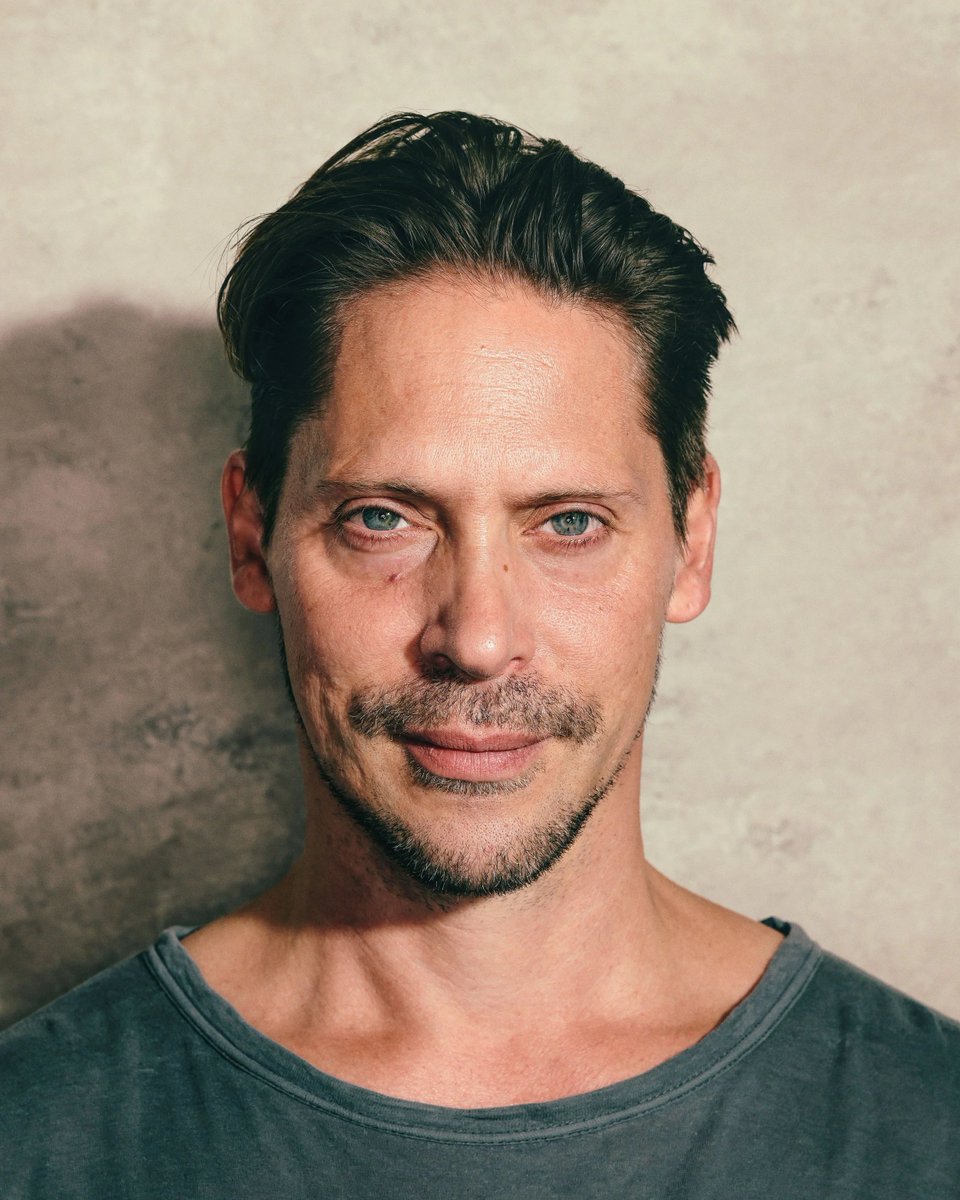 thegameawards's tweet image. The cast of Marathon includes Ben Starr, Jennifer English, Roger Clark and Neil Newbon.