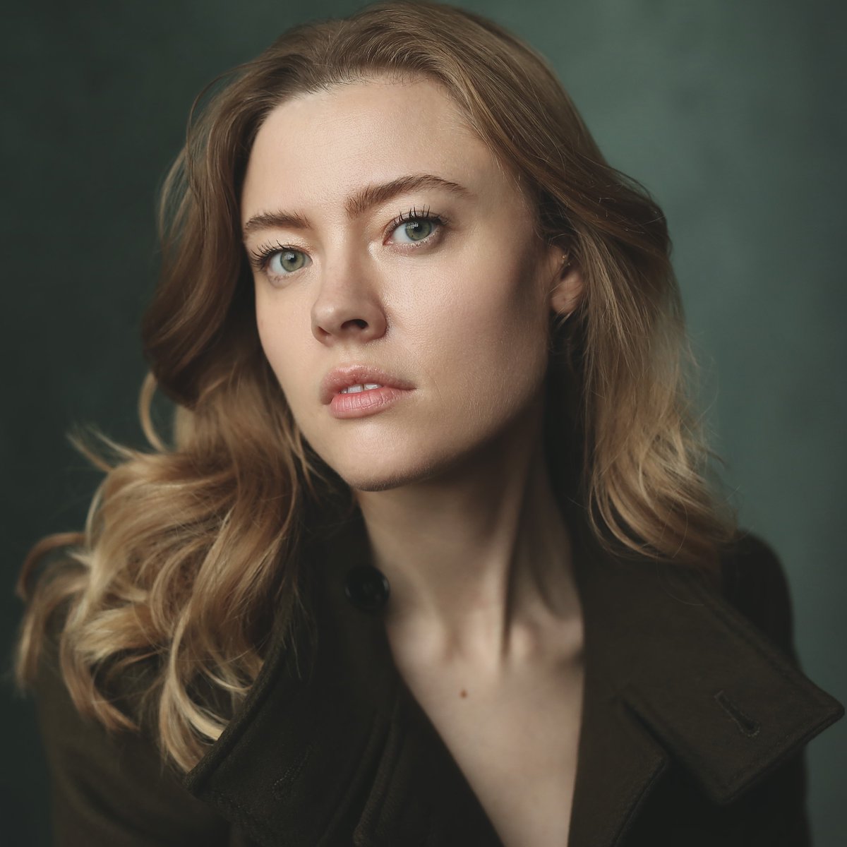 thegameawards's tweet image. The cast of Marathon includes Ben Starr, Jennifer English, Roger Clark and Neil Newbon.