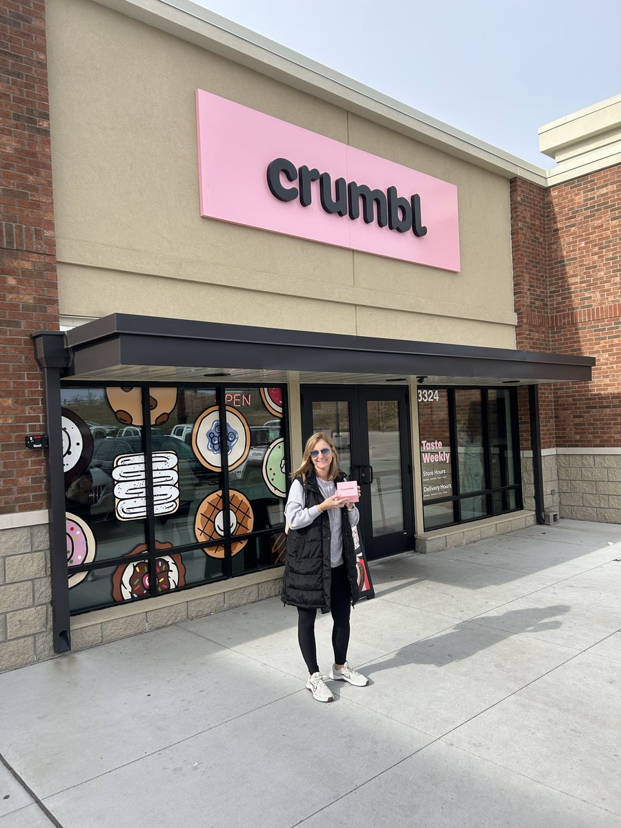 JohnDuree's tweet photo. Keely wanted to pick up a few freebies on her 51st birthday.  These are a few stops we made today.  Happy B-Day Babe!  #LoveYou! https://t.co/rN9cXIKWMv