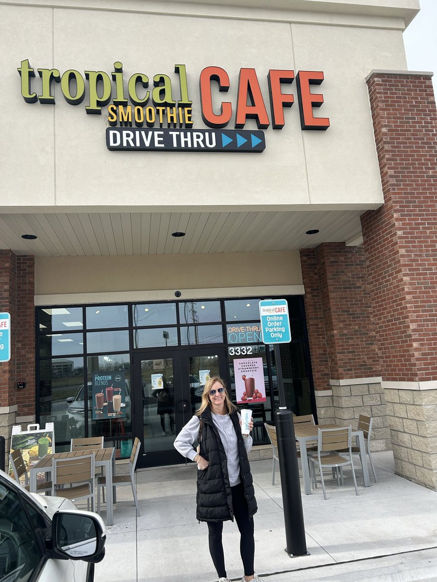JohnDuree's tweet photo. Keely wanted to pick up a few freebies on her 51st birthday.  These are a few stops we made today.  Happy B-Day Babe!  #LoveYou! https://t.co/rN9cXIKWMv