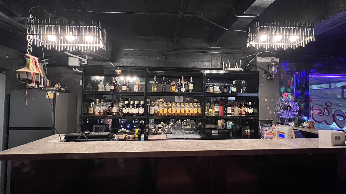Search01bkk's tweet photo. 今後とも変わらぬご愛顧を賜りますようお願い申し上げます。またのご来店を心よりお待ちしております。2周年を記念した特別キャンペーンを実施中です！一緒にお酒を飲みながら盛り上がりましょう！🍹🍸🥂🍻🧋🍺🥃✨💮🎉 https://t.co/qJQjUgp8Sz