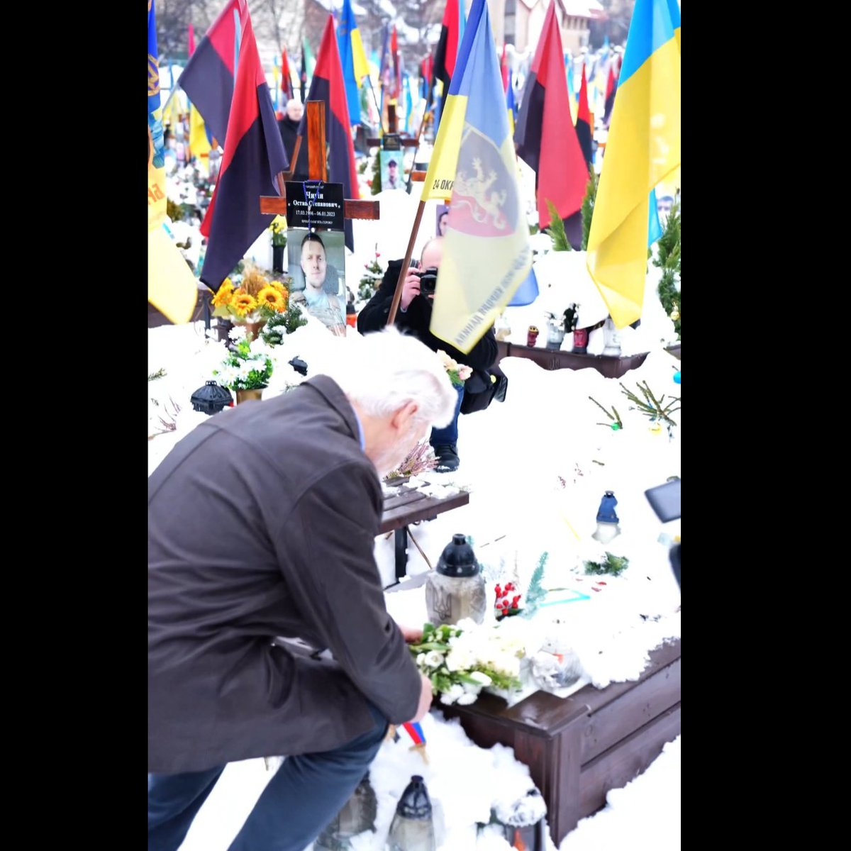 Michal Surikan tweet media