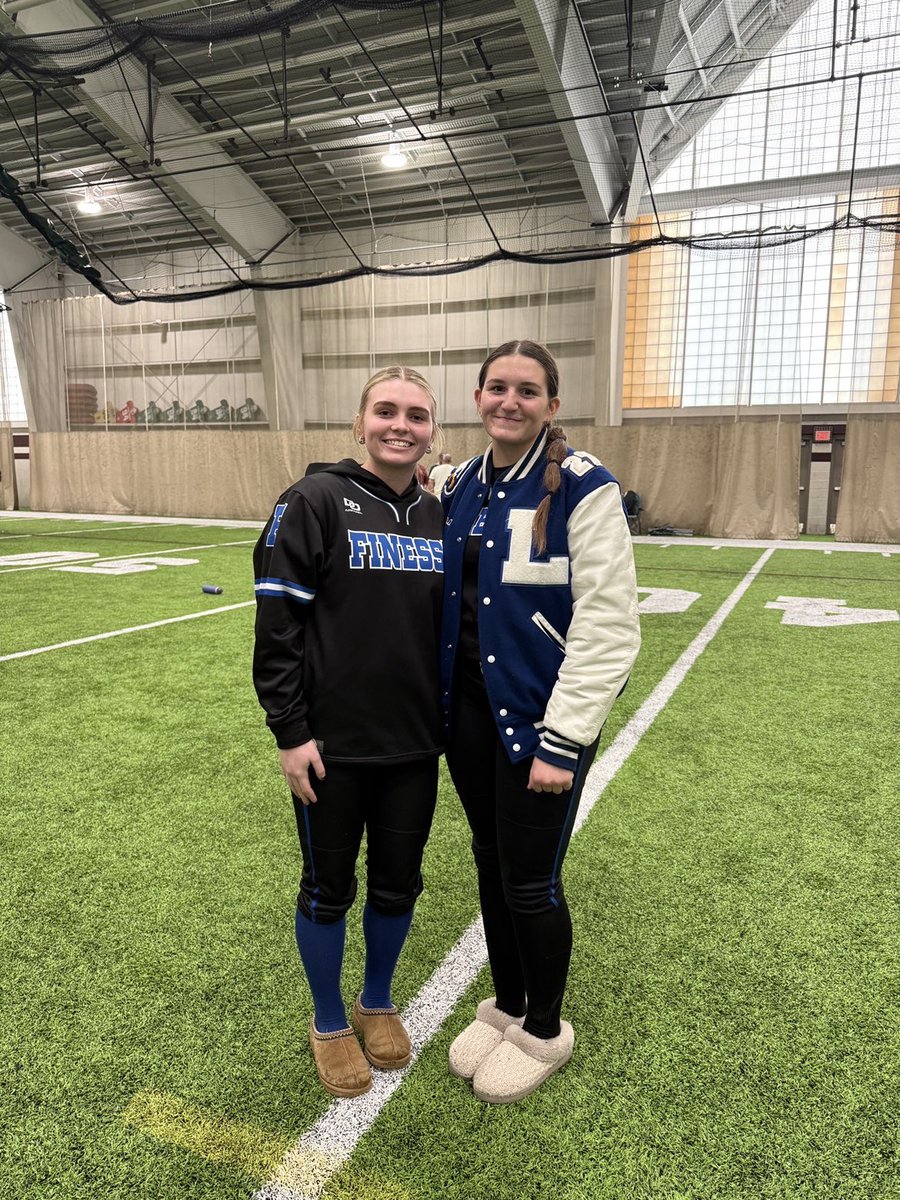 Melina Wing tweet media