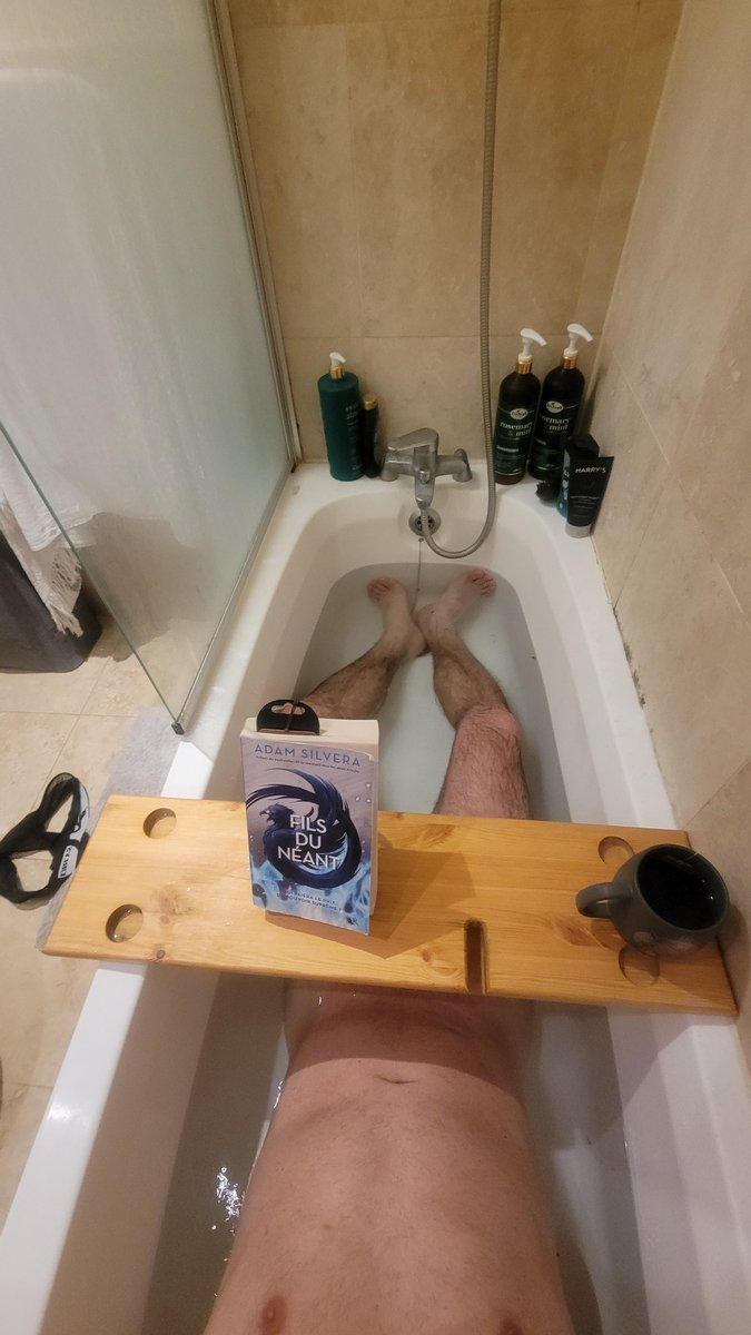 FrenchyBiNight's tweet photo. Learning to relax. But damn it would be fun to be 2 !!
Anyone joining ?

#gay #gayshower ​#ThirstTrap #SelfCare #Wet #Hunk #Hung #Daddy #Otter #GayOtter #GayThirst #BiGuys #GayTwitter #Masc #Body #Skin #ShowerThoughts #gaymen #gaydublin https://t.co/uFfB5zSEEd