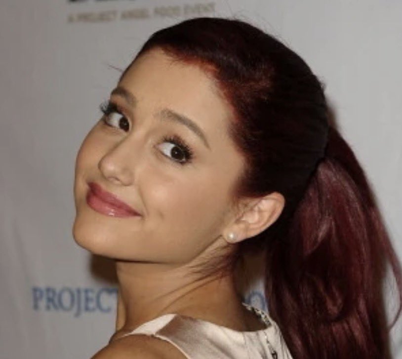 holdyourhurt's tweet image. this is how you age when you’re unproblematic