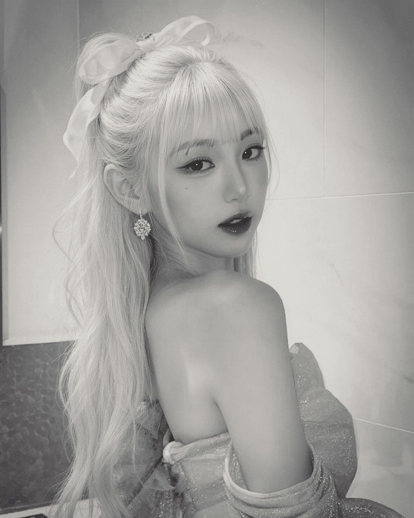 𝒞𝖺𝗅𝗅𝗂𝗈𝗉𝖾 𝒮. tweet media