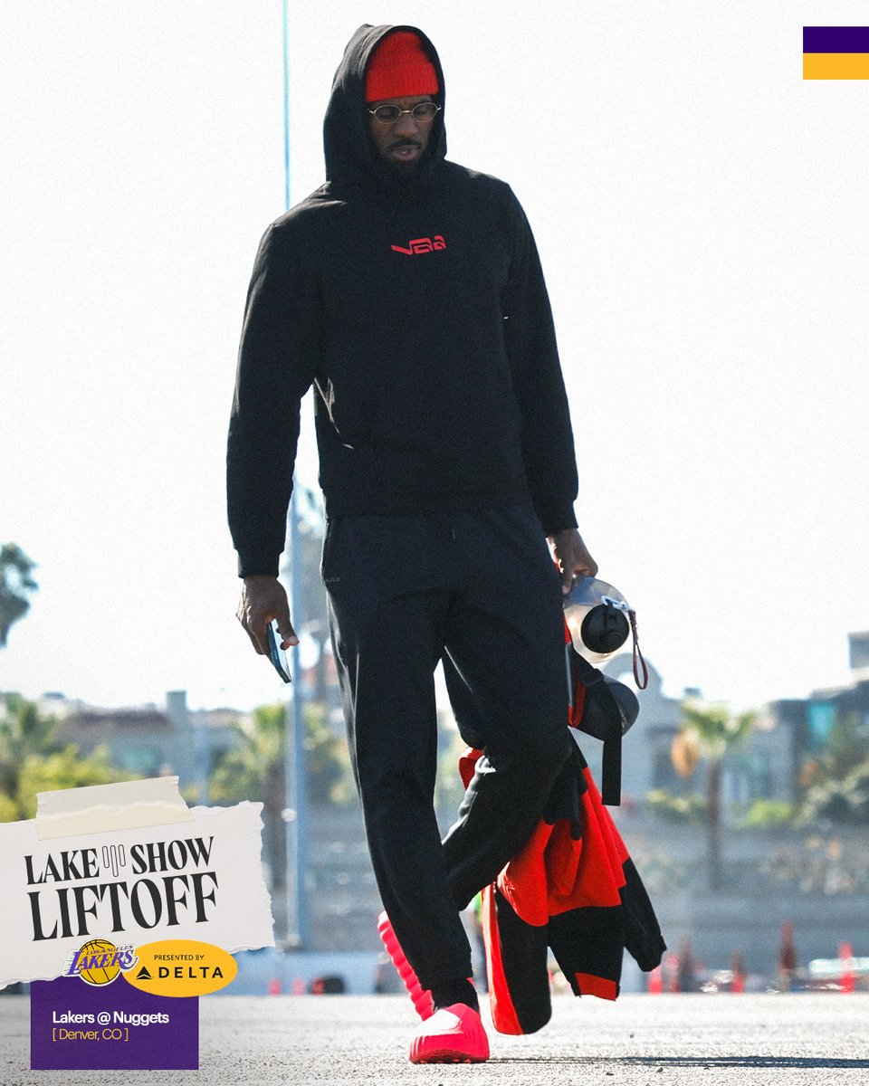 Lakers's tweet image. &amp;amp; we're off!

@Delta | #LakeShowLiftOff