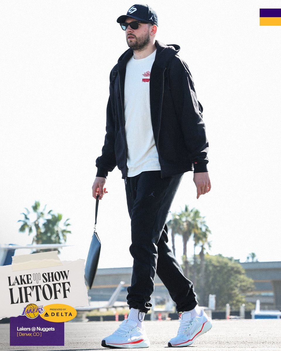 Lakers's tweet image. &amp;amp; we're off!

@Delta | #LakeShowLiftOff
