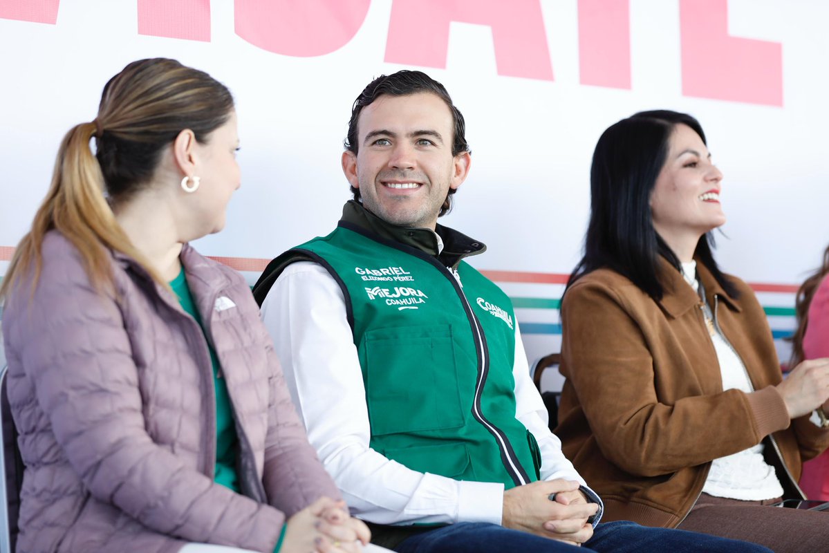 gelizondo54's tweet image. En #Saltillo, nuestro Gobernador @manolojim y su esposa Paola Rodríguez arrancaron la Brigada Revísate a Tiempo "Estar Bien Cuidado de la Salud de la Mujer”, la cual brinda una atención completa, cercana y gratuita que llega hasta las comunidades más alejadas de #Coahuila. (1/2)