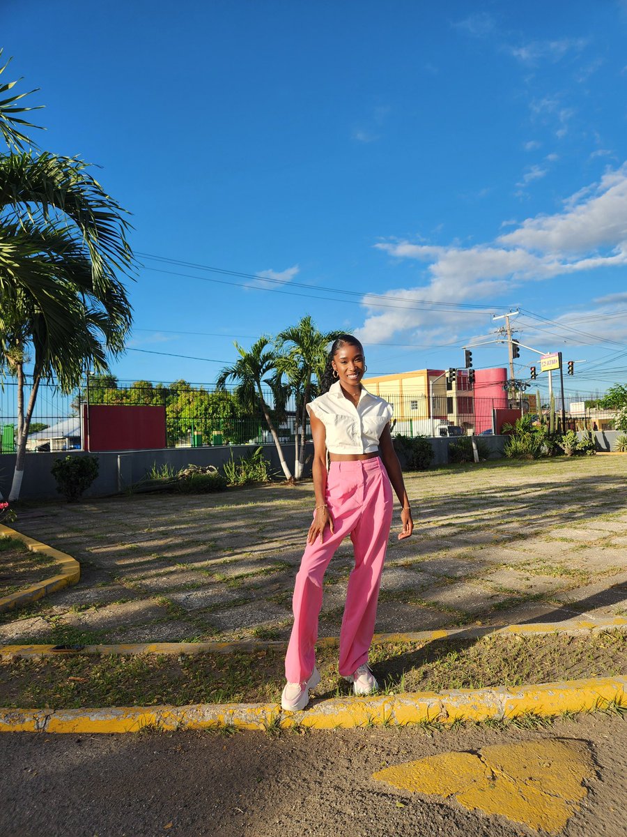 Monepha Chin tweet media