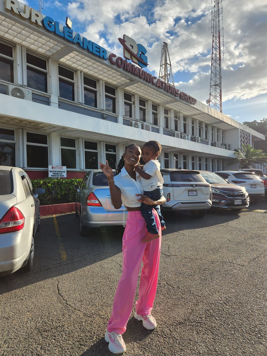 Monepha Chin tweet media