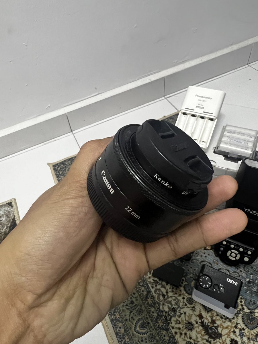 fiqwilliam1's tweet photo. HAI KAKI TRAVEL. 

CANON M50 MARK II
SIAP CAGE COVER 
TIADA CALAR 
RM2400.00
(LIKE NEW)
KOTAK ORIGINAL ,CHARGER DAN 2 PCS BATTERY ORIGINAL CANON.

TAMBAHAN
CANON EF M 22MM F2.0 WITH MACRO
RM700.00 (LIKE NEW)

GODOX IM30 MINI FLASH
RM150.00 (LIKE NEW)

SANGAT SESUAI UTK TRAVEL. https://t.co/BBLtRT3UsV