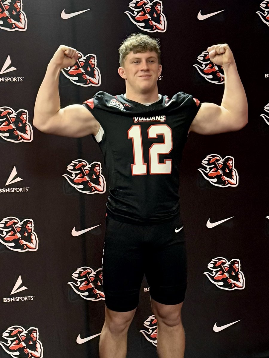 CoachHutter12's tweet image. Who wore it better? Thanks for taking care of him today @CoachGaryDunn @VulcanFootball @CoachPapley @coachjaturner @HutterBrody @BillBeckner @RVPanthersFB @_RVathletics @RSPFpa #12