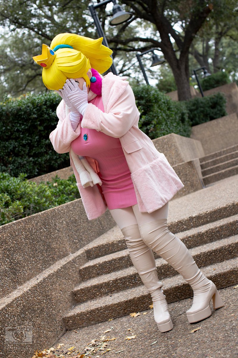 shydollgirllola's tweet photo. My spring vacation plans fell through ๐
Anyone have ideas or any friends who like to meet up? I'd love to still travel and have a vacation of possible.
#princessproblems #princesspeach
๐ธ by @WildMomoPhoto https://t.co/pi3eQhhg1t