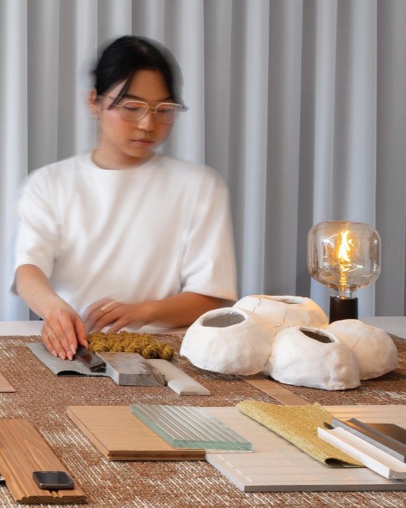 ExplorezON's tweet image. DesignTO célèbre 16 ans d’influence, avec un million+ de participants, 7000 personnes créatives et 159 M$ en retombées touristiques. Nous sommes fiers de soutenir l’événement de cette année grâce au financement par notre programme Expérience Ontario. 
23 jan - 1 fév
📷 #DesignTO