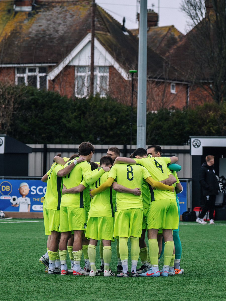 amymarshallcreative tweet media