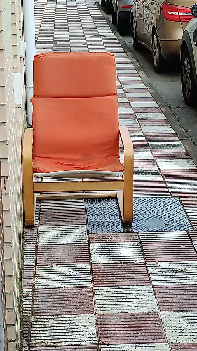 1OValues's tweet image. A veure quan es treu del carrer Almeda això.
Ja portem dues setmanes.
@AjQuart