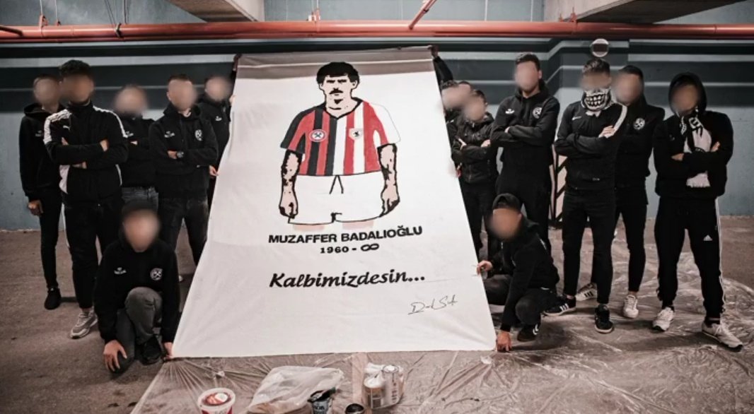 Ultras Dark Side tweet media