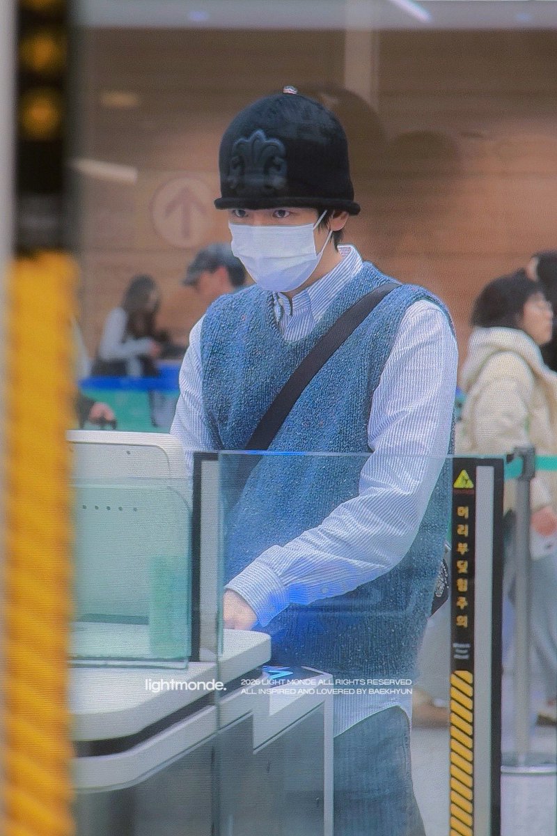 𝘭𝘪𝘨𝘩𝘵𝘮𝘰𝘯𝘥𝘦. tweet media