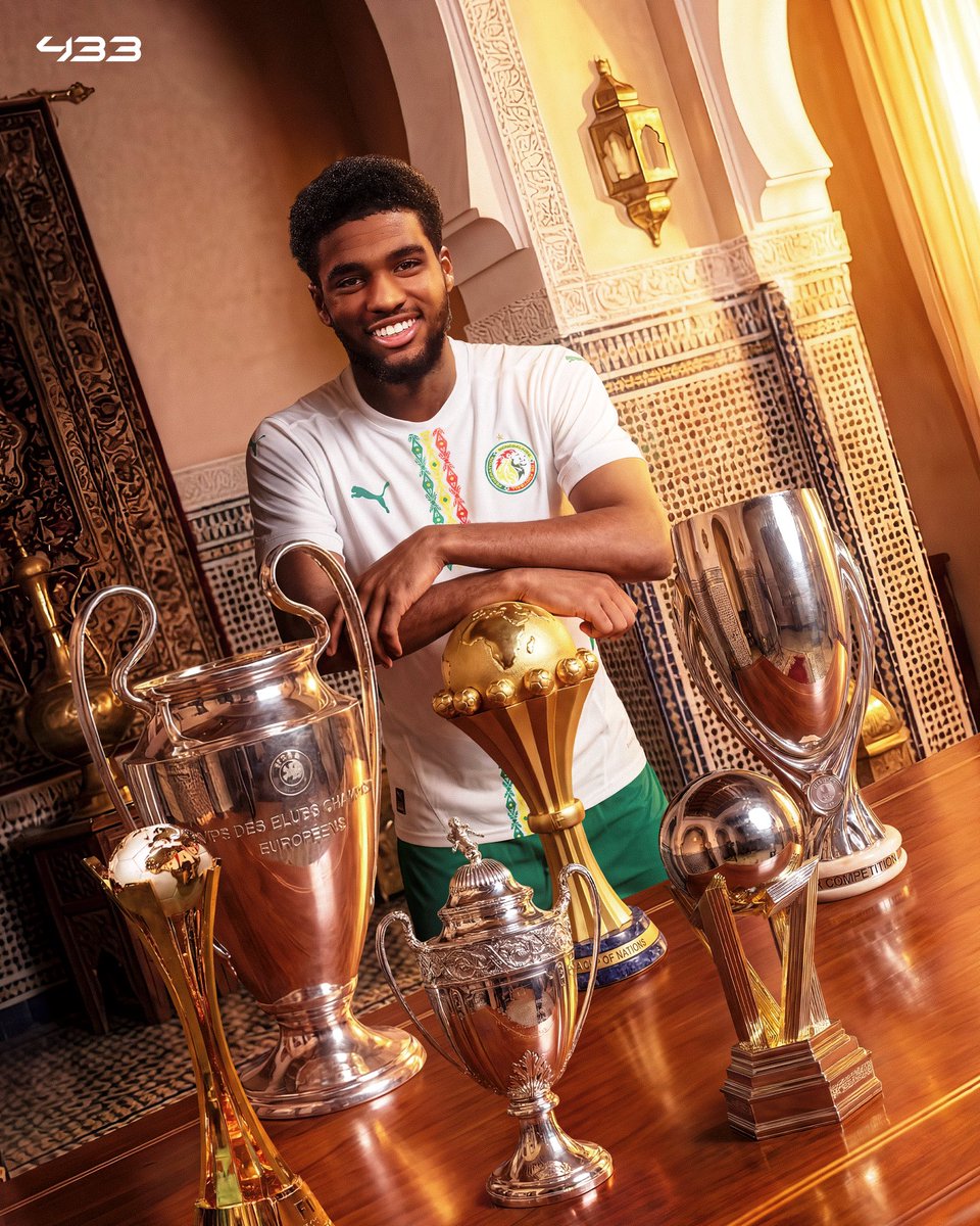 Imagine being 17… 𝐀𝐍𝐃 𝐓𝐇𝐈𝐒 𝐈𝐒 𝐘𝐎𝐔𝐑 𝐓𝐑𝐎𝐏𝐇𝐘 𝐂𝐀𝐁𝐈𝐍𝐄𝐓 😳🏆

🏆 AFCON
🏆 UCL
🏆 Ligue 1
🏆 Coupe de France
🏆 UEFA Super Cup
🏆 FIFA Intercontinental Cup

Ibrahim Mbaye is the name 🫡

Remember the name 💎