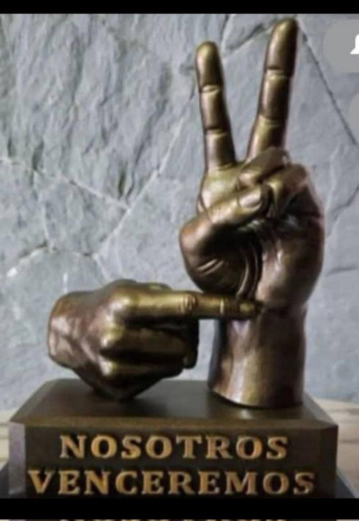 salazaryovanny1's tweet photo. @NicolasMaduro #PuebloLevantaLaCara . Feliz tarde Pdte @NicolasMaduro Dra @ConCiliaFlores . El Pueblo dé la Azulita Edo Mérida está con ustedes Que mí Dios Todopoderoso los acompañe y proteja siempre 🙏 fuerza Mis Camaradas. https://t.co/ILgON6UC77