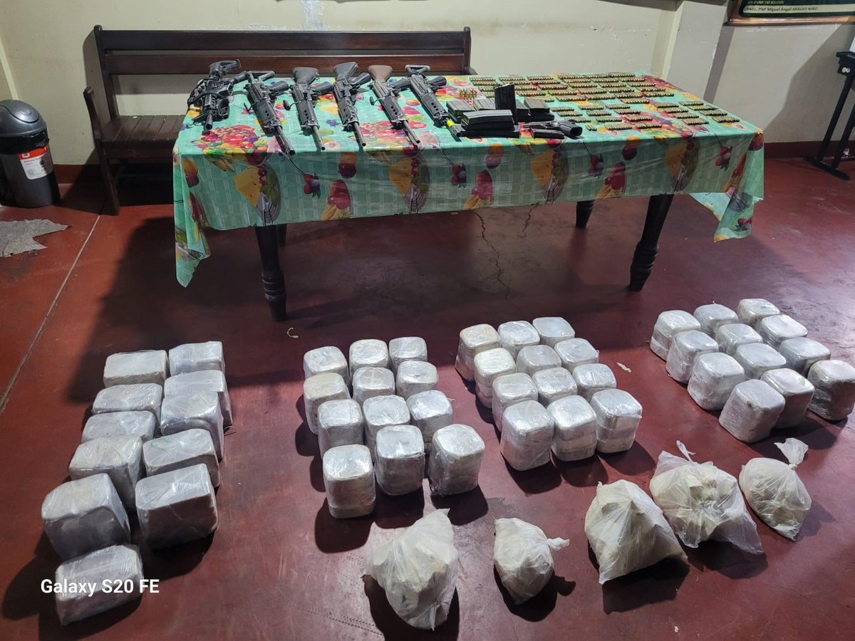 MGP_DICAPI's tweet image. Durante el operativo “Maquina I“ realizado en aguas del rio Amazonas, provincia de Maynas, la Jefatura de distrito de Capitanías 5 con apoyo del personal de la Capitanía de Puerto de Iquitos, Unidad de control fluvial Rio Tamshiyacu. acortar.link/iAQGTl