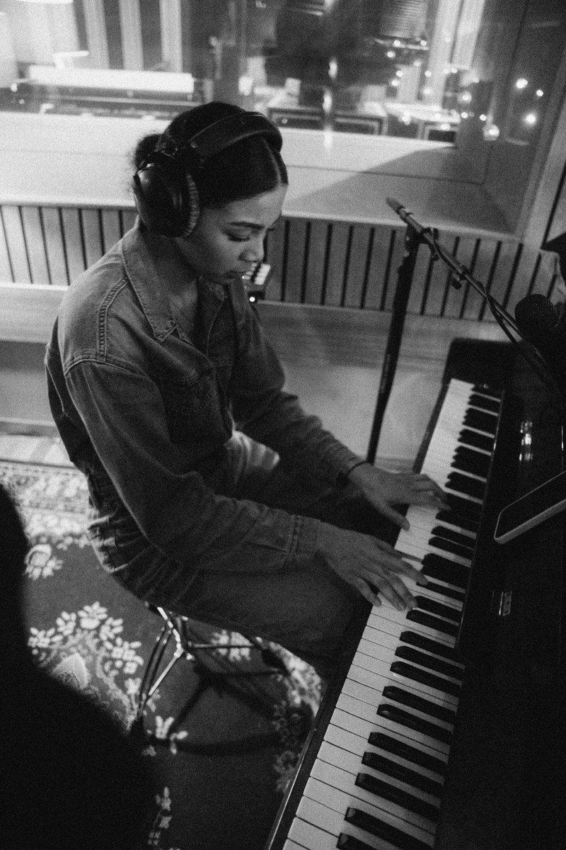 Brooke Combe tweet media