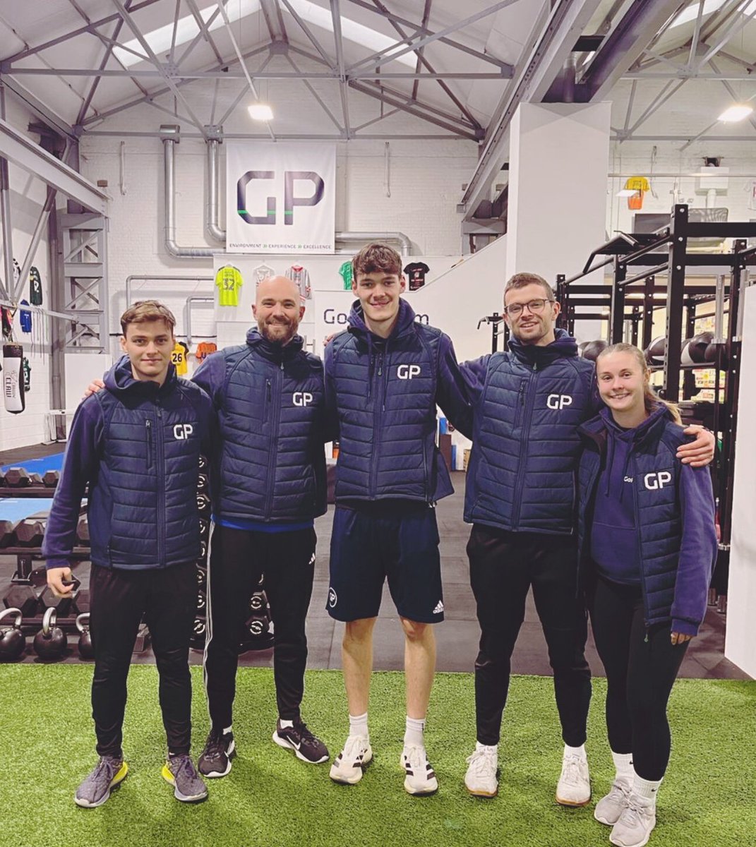 GoPerform tweet media