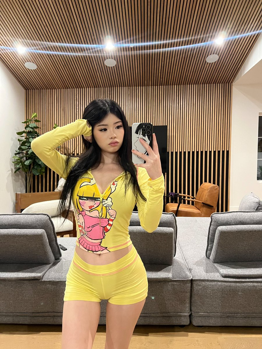 lina ly 𓆩♡𓆪 tweet media