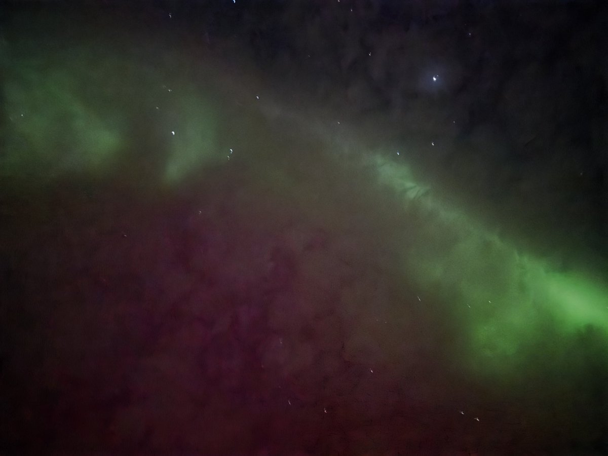 chunder10's tweet image. Holy shitballs...  overhead