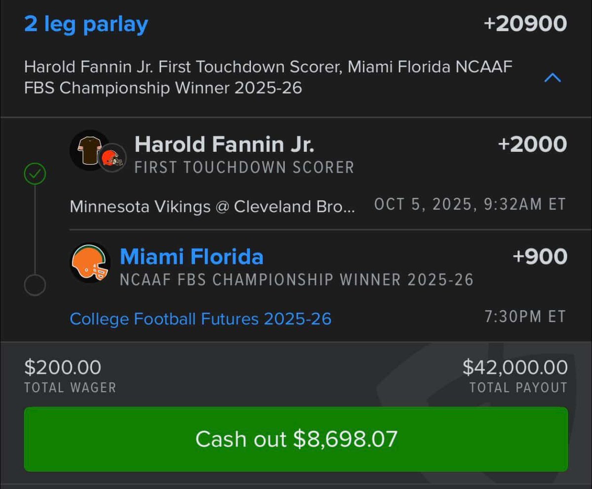 br_betting's tweet image. This bettor has been waiting 3.5 MONTHS for tonight 😅

You letting it ride? 🤔

IG: apboombox