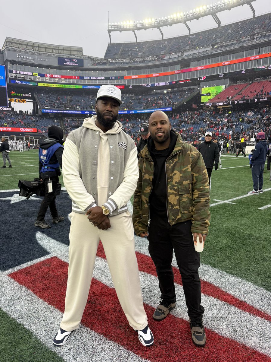 Blafell1's tweet image. ALWAYS great to back!! 
#Patsnation #GoPats