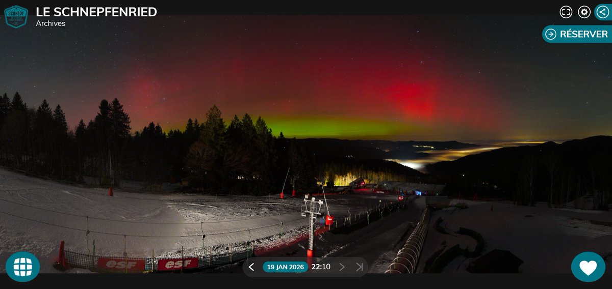 Aurores boréales en cours des #alpes à la #bretagne en passant par les #vosges
#france #webcams <a href="/skaping/">Skaping - Webcams touristiques 360°</a> #auroresboreales 
<a href="/NWSSWPC/">NOAA Space Weather Prediction Center</a> <a href="/XploraSpace/">Xplora</a> <a href="/MeteoExpress/">Météo Express</a> <a href="/meteofrance/">Météo-France</a> <a href="/FranceTV/">France tv</a> <a href="/RevelateursFTV/">Les Révélateurs de FranceTV</a> <a href="/TF1/">TF1</a> <a href="/Meteovilles/">Guillaume Séchet</a>