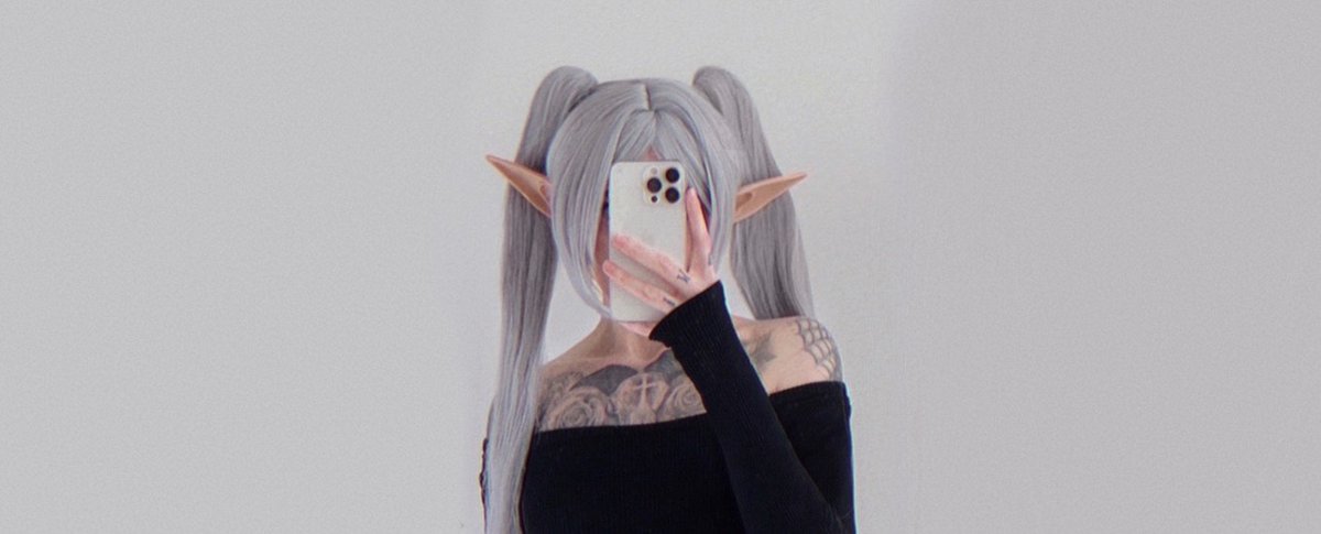 lunara_fawn's tweet image. Tap the post for casual Frieren 🖤