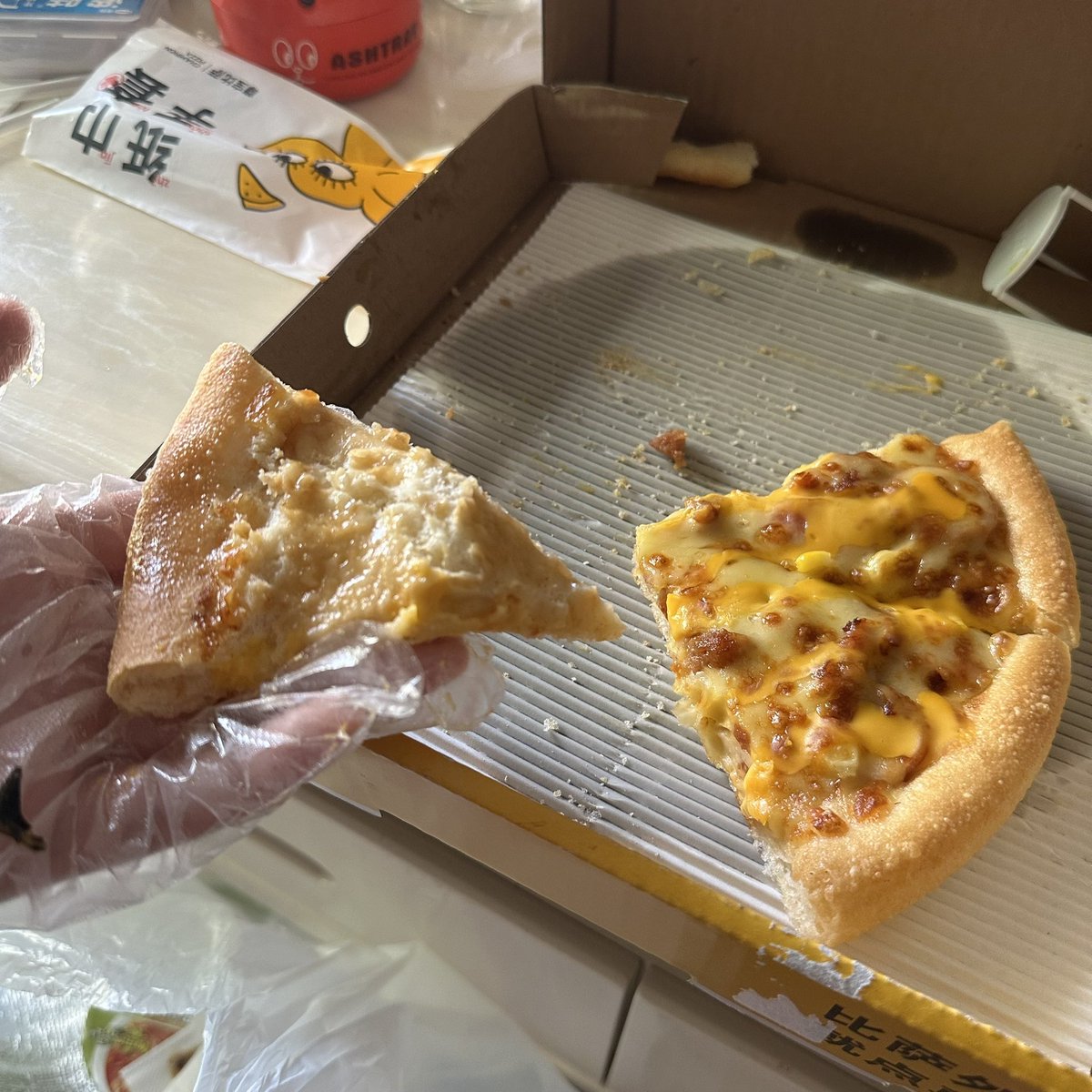 狂踹瘸子那条好腿 tweet media