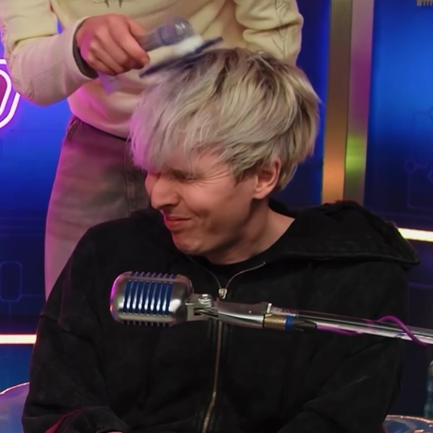 luvdnpz's tweet photo. he’s so cutieful https://t.co/7XGhnYM6dJ