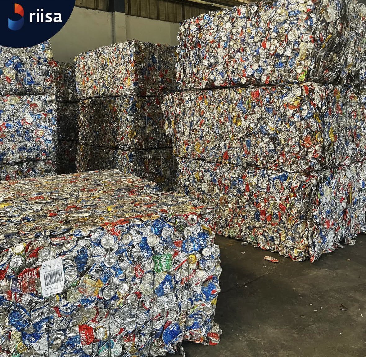 riisamx's tweet photo. ¡Let’s start recycling! ♻️#riisa te ayuda a alcanzar tus objetivos de enero. ¡Contáctanos y Recicla! 🙌

📧 riisa@riisa.mx
Visita nuestra página:
🌐 https://t.co/NuNCPuRaYW

#recycle #reciclaje #plastic #metal #aluminio #ferroso #añonuevo #proposito #sustentability #plastico https://t.co/bT6tlIDTtD