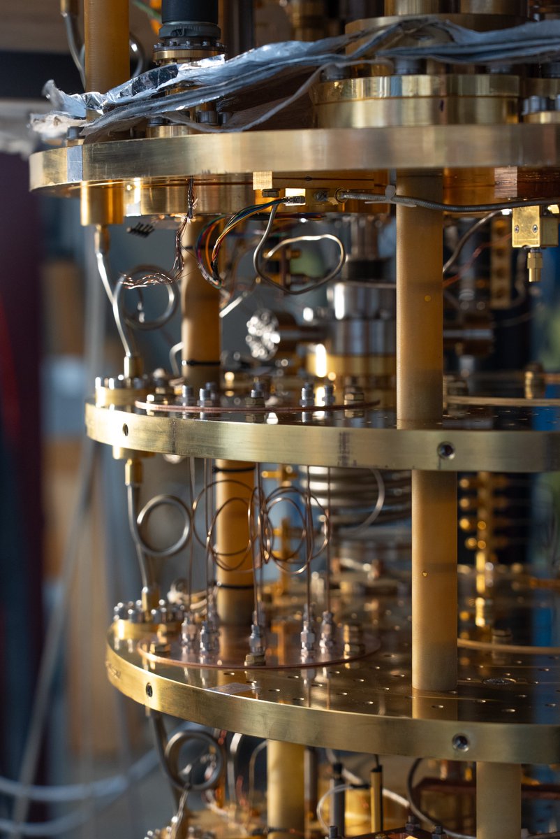 particlenews's tweet image. 2025 Global Physics Photowalk — @INFN_LNF 
Inside the CryOgenic Lab for Detectors, scientists work just fractions of a degree above absolute zero to search for the universe’s rarest signals.

Vote for the People’s Choice: interactions.org/photowalk-voti…
 #PhysPics25 #INFN #DarkMatter