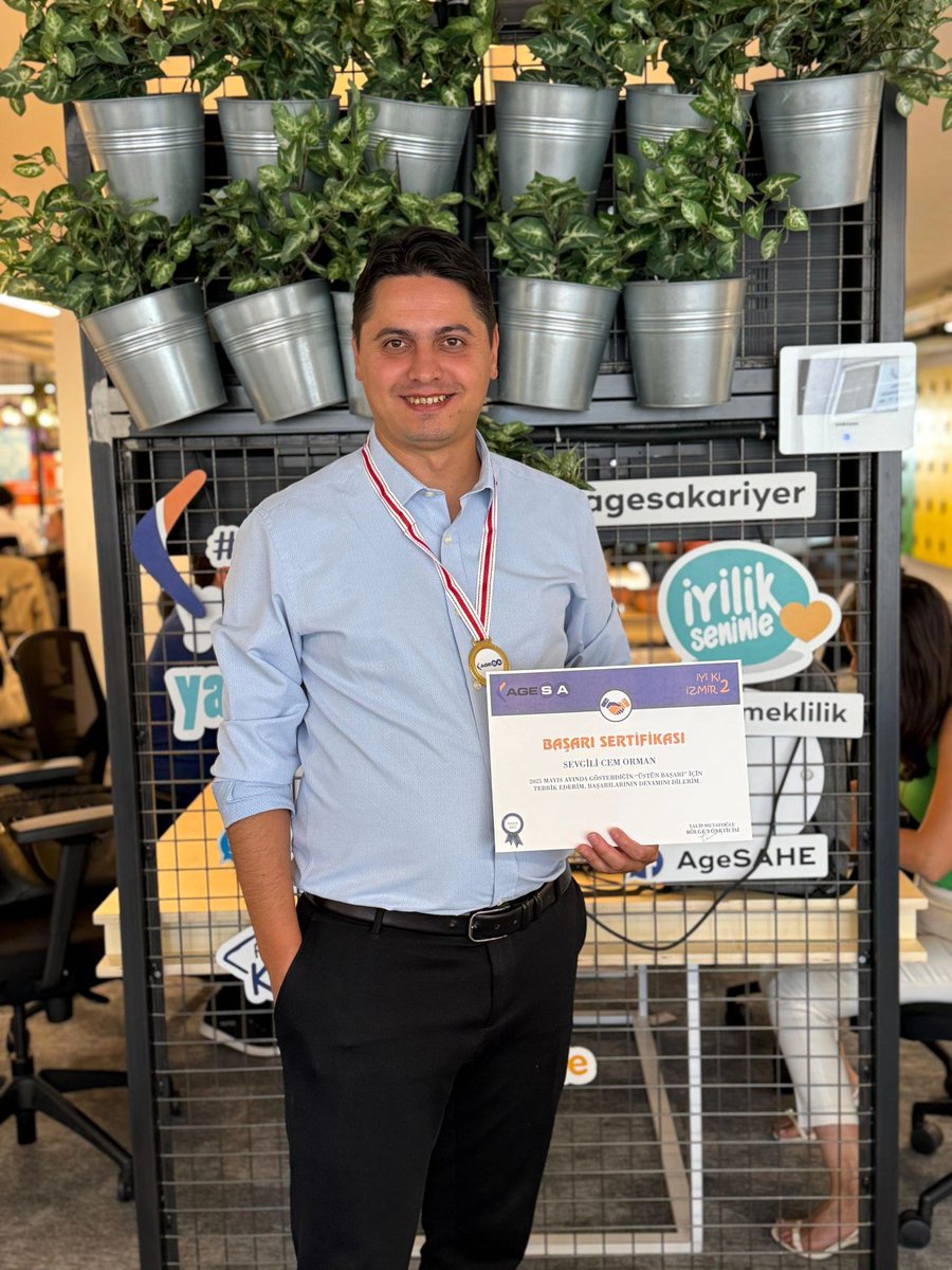 "Başarının anahtarı, azimle çalışmak ve asla vazgeçmemektir." 🔥 🧿
🥇 Mayıs Ayı Toplam Case Bölge 1.si
🌟 Mayıs Ayı Üstün Başarı Sertifikası
🏆 Mayıs Ayı Ege Grup İstanbul Kampanyası Kazanımı
#BES #BireyselEmeklilik #HayatSigortası #FinansalDanışman #CemOrman