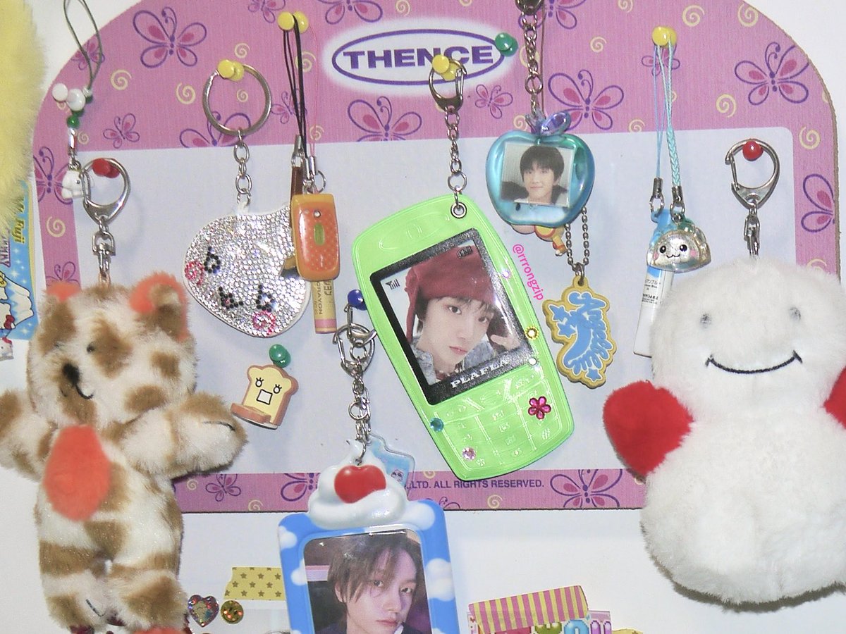 rrrongzip's tweet image. 🐈⛄️*･゜ﾟ･*:.｡..