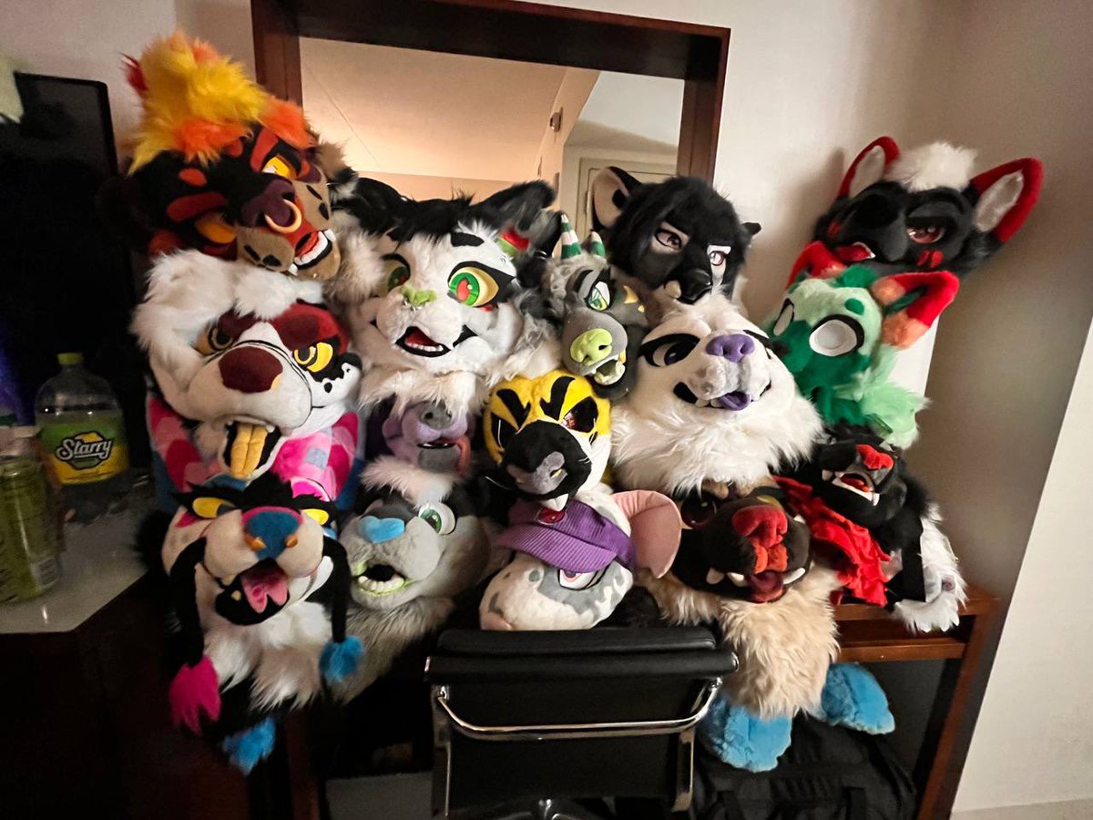 ✨Ponder✨ hiatus due to college tweet media