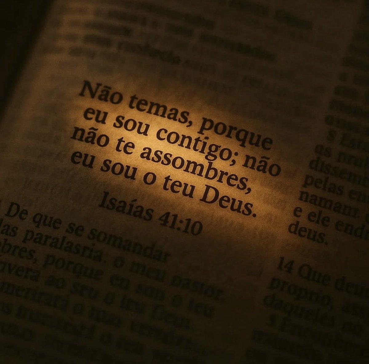 abiblia_bra's tweet image. ✝️ Isaías 41:10
