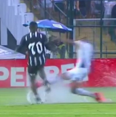 User90300902 tweet media