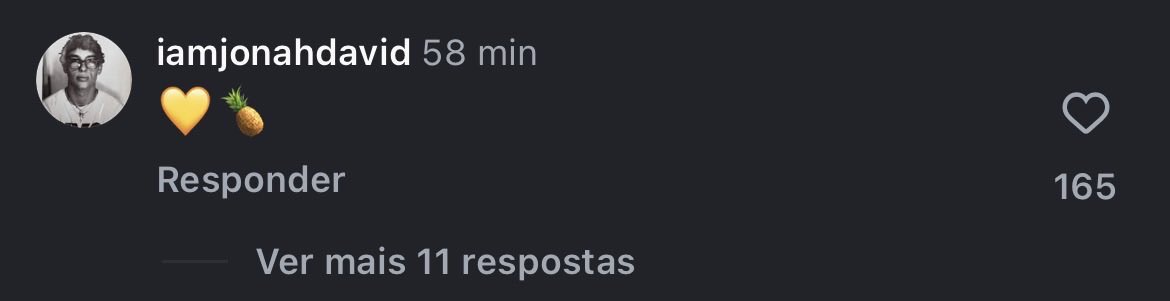 btwtainq's tweet image. vc namora a fodendo daniela avanzini e ela posta foto toda deliciosa e vc comenta um coração amarelo e um abacaxi pode enterrar