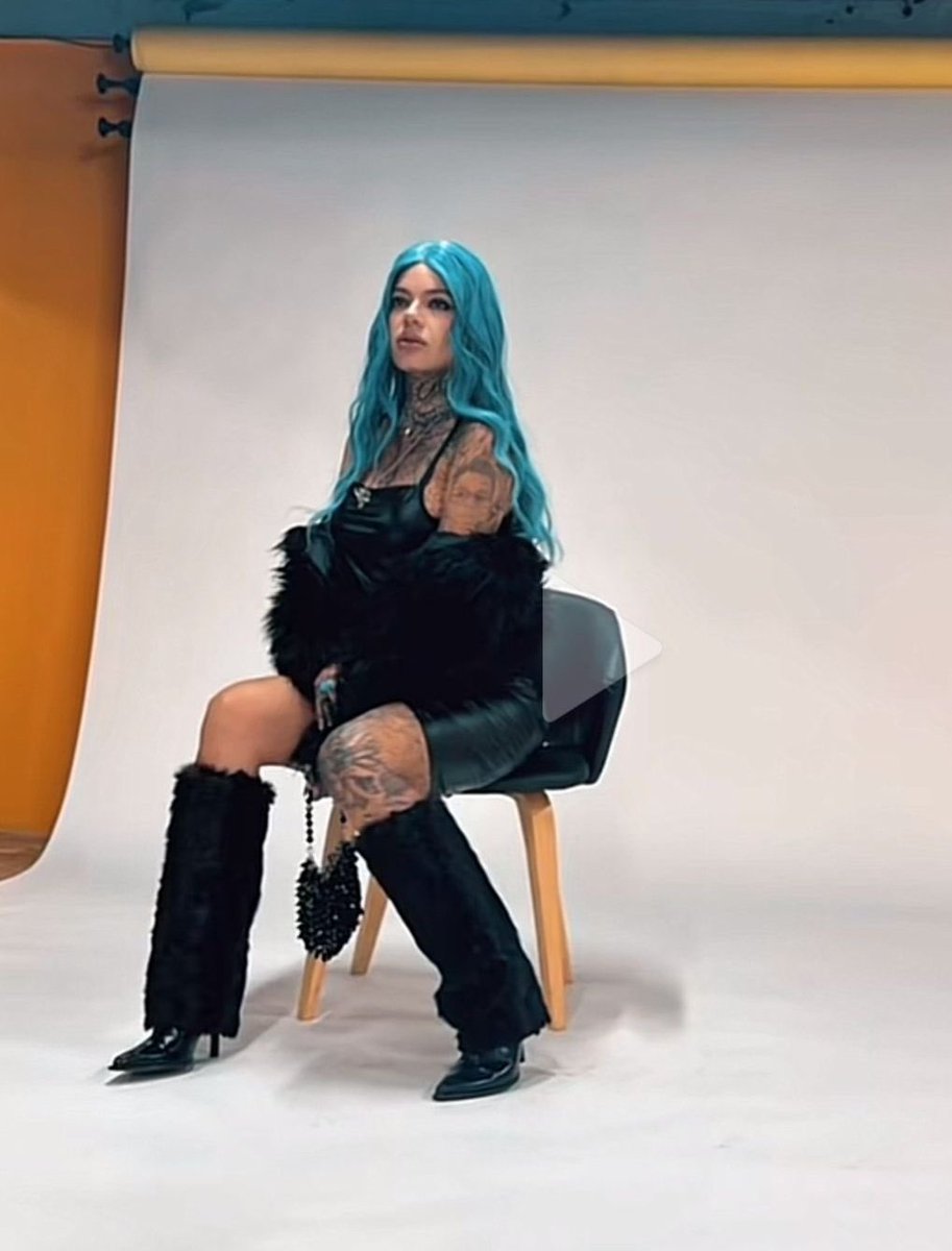 Siempre con un nuevo look mujer poderosa, MELISSA GATE APOTEÓSICA.